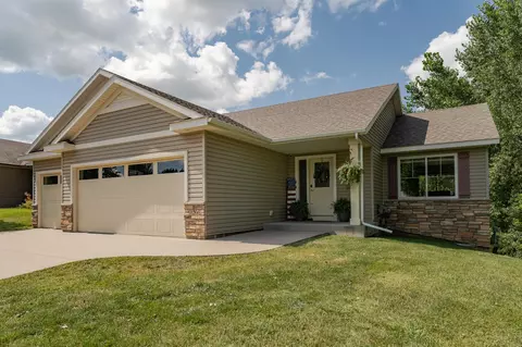 839 Dubuque Blvd, Zumbrota, MN 55992
