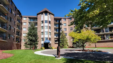 2601 Kenzie Ter #409, Saint Anthony, MN 55418