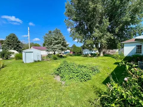 205 Prairie St N, Comfrey, MN 56019 photo 4