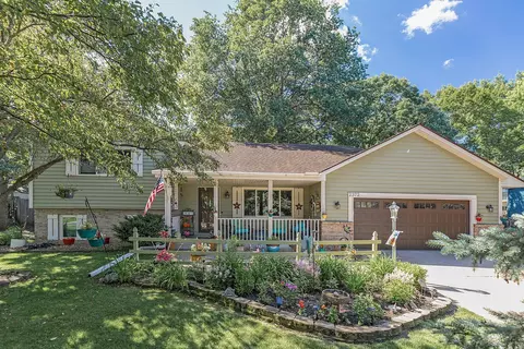 2372 132nd Ln NW, Coon Rapids, MN 55448