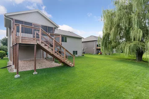 110 Hawk Ave, Eagle Lake, MN 56024 photo 43