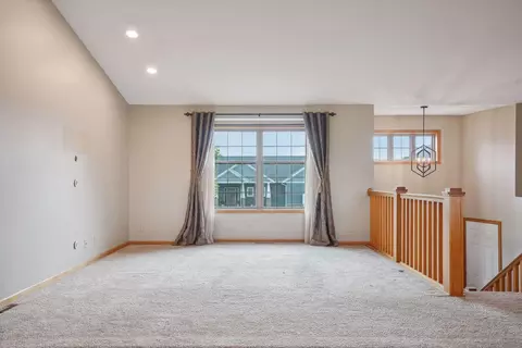 110 Hawk Ave, Eagle Lake, MN 56024 photo 7