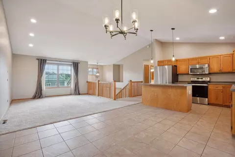 110 Hawk Ave, Eagle Lake, MN 56024 photo 6