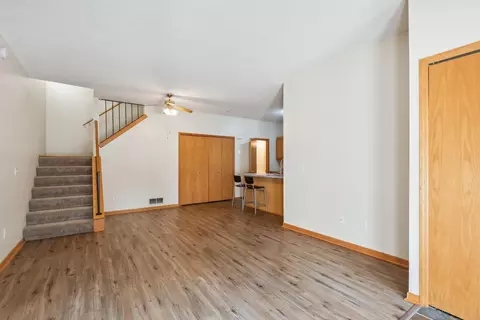 4071 Meadowlark Curv, Eagan, MN 55122 photo 3