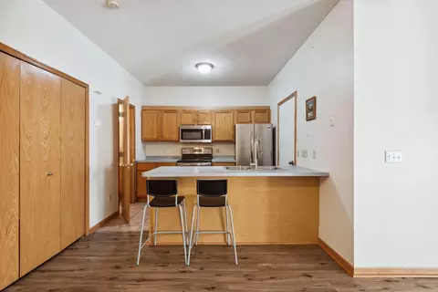 4071 Meadowlark Curv, Eagan, MN 55122 photo 4