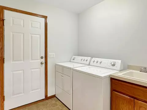 2113 14th St NE, Faribault, MN 55021 photo 17
