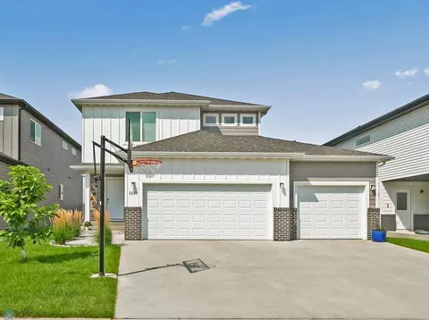 1537 66th Ave S, Fargo, ND 58104