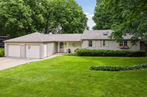 2500 Avon Dr, Mound, MN 55364 photo 4