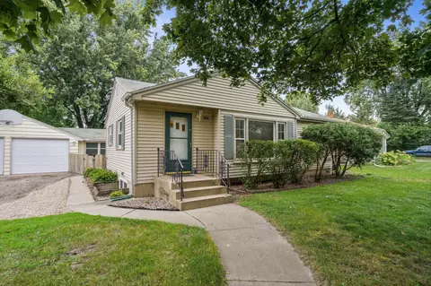 1417 Talisman Curv, Roseville, MN 55113