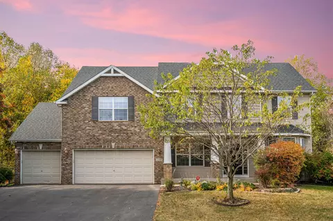 12385 Jasper Ln, Eden Prairie, MN 55347