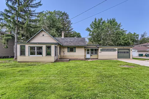 531 6th St N, North Hudson, WI 54016