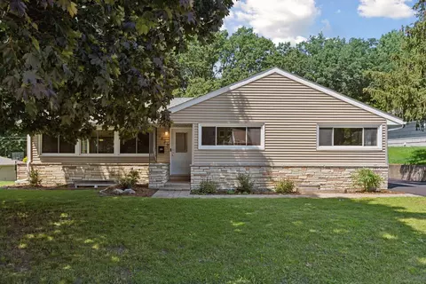 1425 Winnetka Ave N, Golden Valley, MN 55427