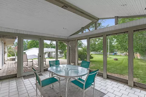 8708 Beard Rd S, Bloomington, MN 55431 photo 13