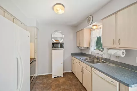 4360 Garden Trl, Eagan, MN 55123 photo 11