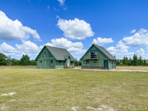 10184 Faith Dr NW, Bemidji, MN 56601