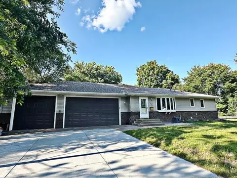 7317 Kyle Ave N, Brooklyn Park, MN 55443