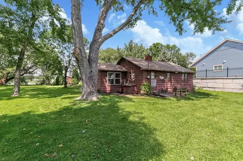 9850 W Lake Ct, Rice, MN 56367