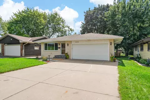 1418 45th Ave NE, Columbia Heights, MN 55421