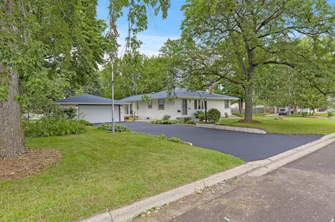 3795 72nd St E, Inver Grove Heights, MN 55076