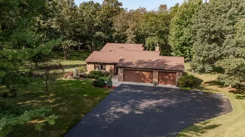 1200 Itasca Ct NW, Rochester, MN 55901