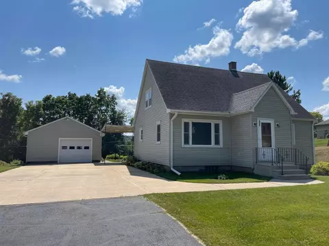 507 Ash St, Hokah, MN 55941