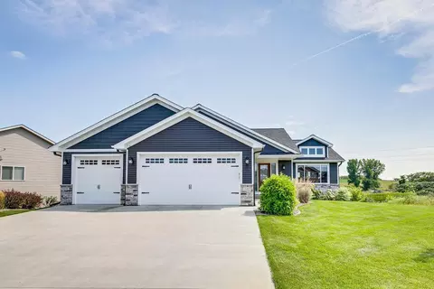 11485 Latham Ln, Chisago City, MN 55013