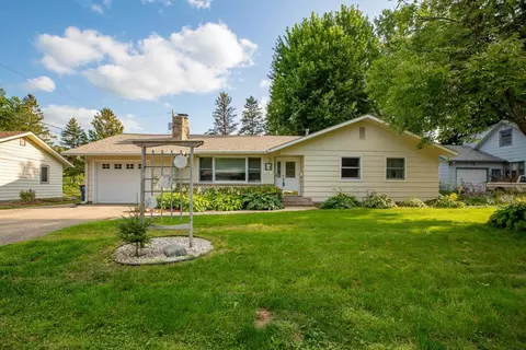 112 Marvin Ln, Northfield, MN 55057