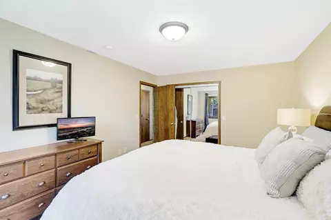 4354 Svensk Ln, Eagan, MN 55123 photo 12