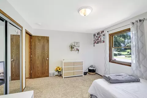 4354 Svensk Ln, Eagan, MN 55123 photo 14