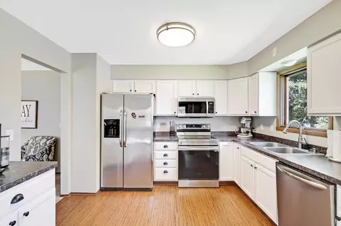 4354 Svensk Ln, Eagan, MN 55123 photo 5