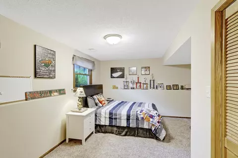 4354 Svensk Ln, Eagan, MN 55123 photo 18