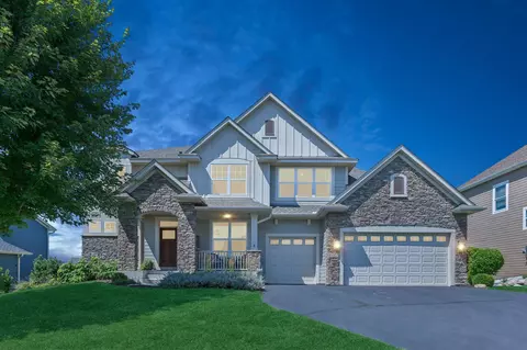 19315 Hillcrest Ave, Lakeville, MN 55044