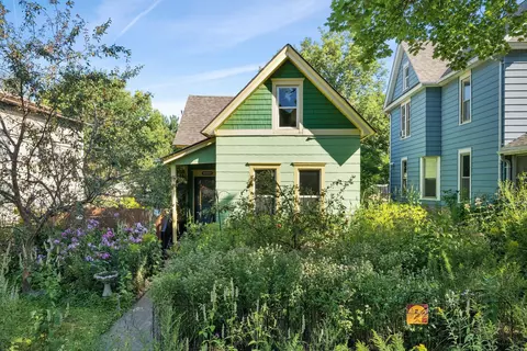 1019 28th Ave NE, Minneapolis, MN 55418