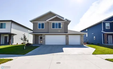 302 5th St E, Horace, ND 58047 photo 2