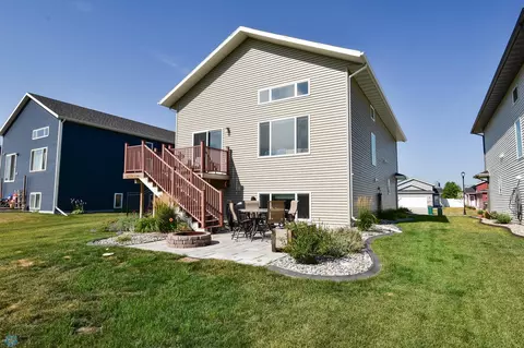 302 5th St E, Horace, ND 58047 photo 38