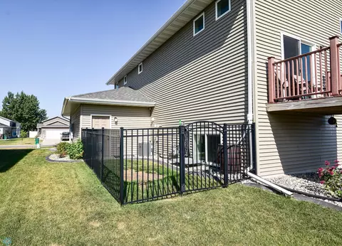 302 5th St E, Horace, ND 58047 photo 36