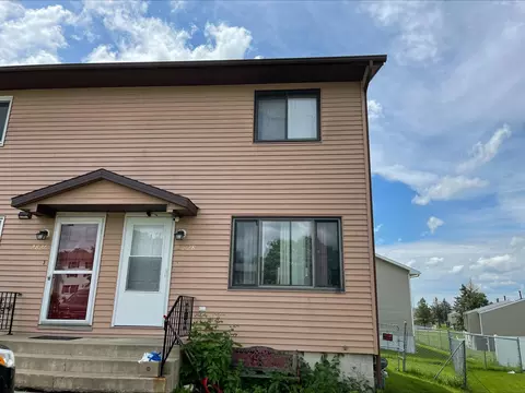 2828 24th St NW #4, Rochester, MN 55901