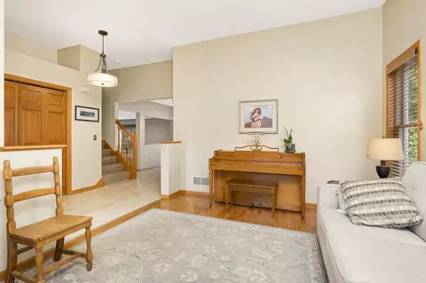 9240 Overlook Ln, Champlin, MN 55316 photo 6