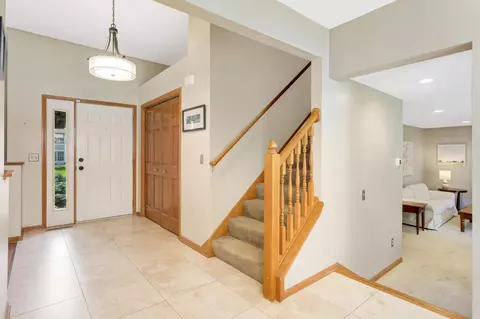 9240 Overlook Ln, Champlin, MN 55316 photo 4