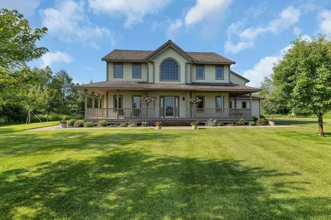 Exterior - 824 Main St W, Saint Stephen, MN 56375 photo 10 of 25