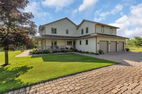 Exterior - 824 Main St W, Saint Stephen, MN 56375 photo 14 of 25