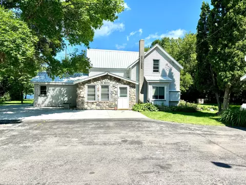 26708 Round Lake Rd, Deerwood, MN 56444