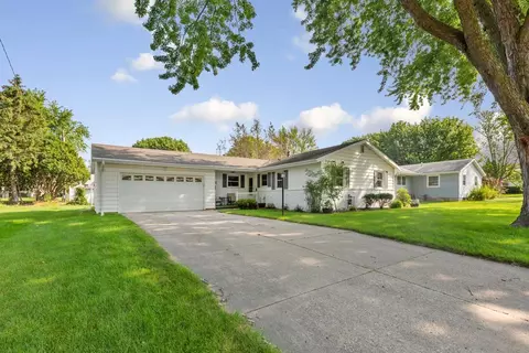 212 15th St SW, Owatonna, MN 55060