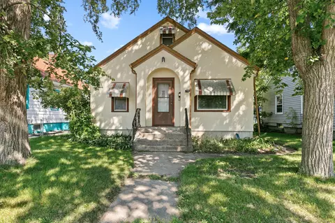 712 Washington Memorial Dr, Saint Cloud, MN 56301
