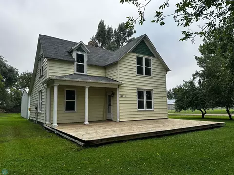 509 Hubbard Ave, Hope, ND 58046