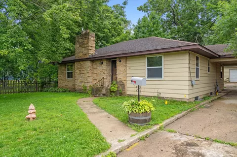 107 Fremont St W, Northfield, MN 55057
