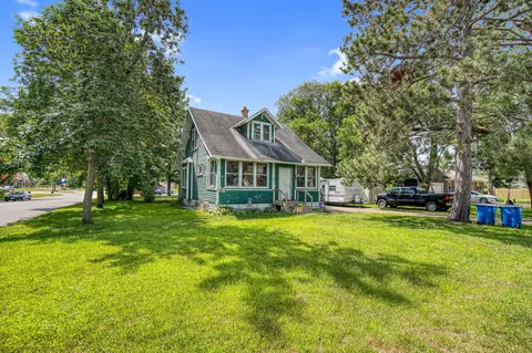 6133 Elm St, North Branch, MN 55056