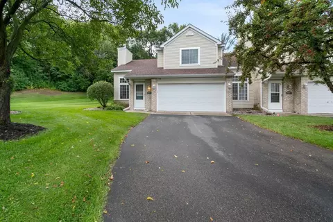 15317 Greenhaven Ln #106, Burnsville, MN 55306