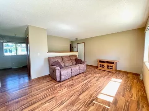 915 1st St N, Cold Spring, MN 56320 photo 4