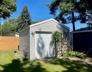 915 1st St N, Cold Spring, MN 56320 photo 2